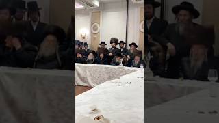 Motty Ilowitz Calls Up Satmar Rebbe R’ Zalmen Leib To Mitzvah Tantz