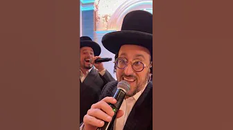 A great night starts w/ great chemistry. W/ @LipaSchmeltzer, the vibes are super from all angles🤳