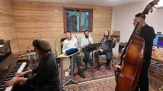 שושנת יעקב – שרוליק לפקוביץ עם עופר שניידר והחבריא