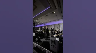 Serving up some soul 🎶 #dinnermusic