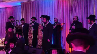 שרוליק לפקוביץ & אברימי מושקוביץ & מקהלת קאפלה בניגוני קודש